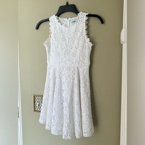 Tween Diva white lace sleeveless dress in girls size 8.